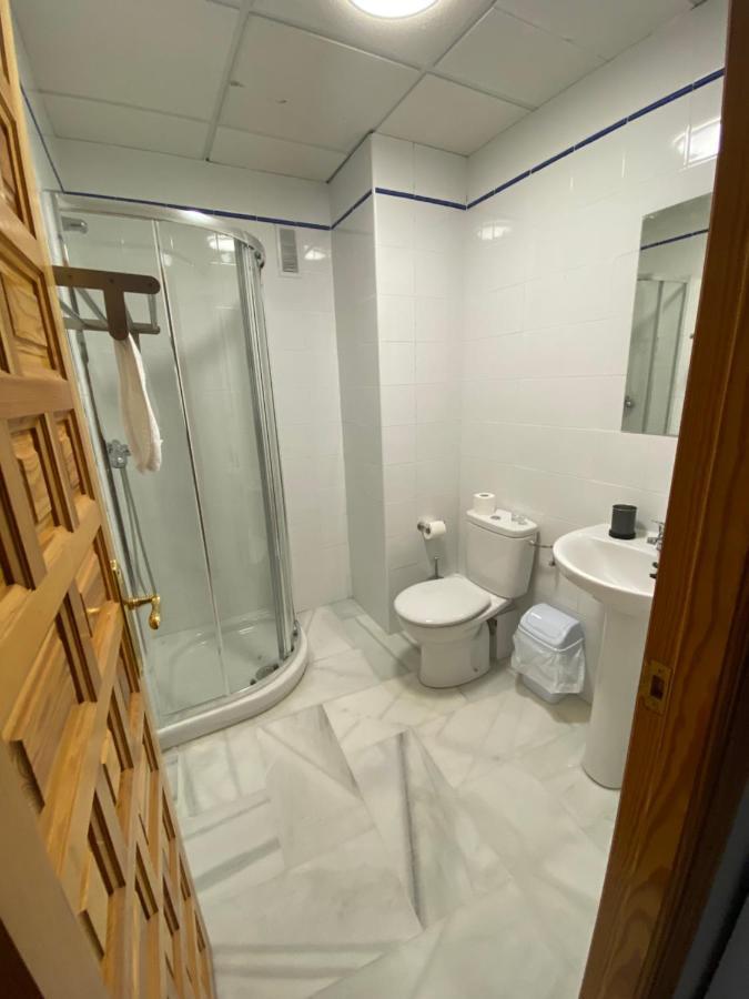 Bj. A Apartamentos Arguinan Kordoba Bagian luar foto